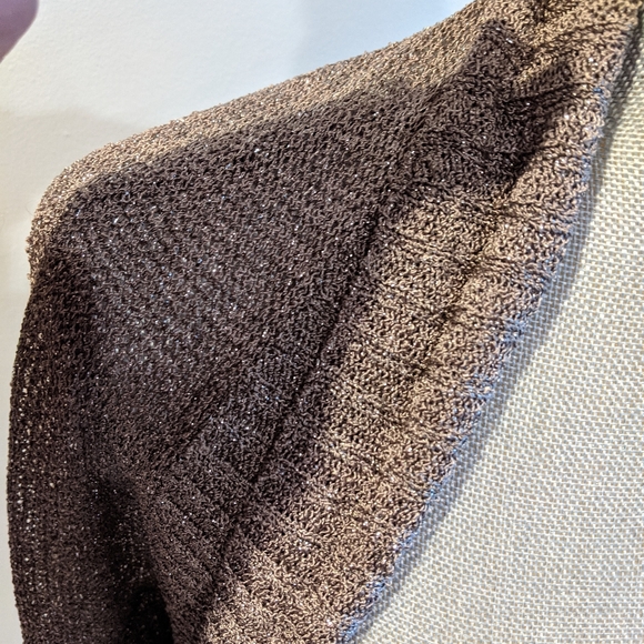 Shrug - Picture 4 of 8